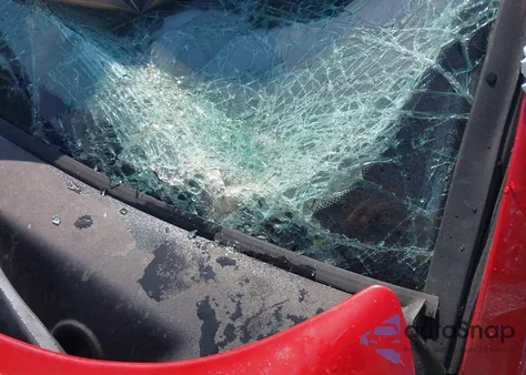 2005 Jeep Liberty Limited Edition from USA, damaged, VIN 1J4GK58K55W565175